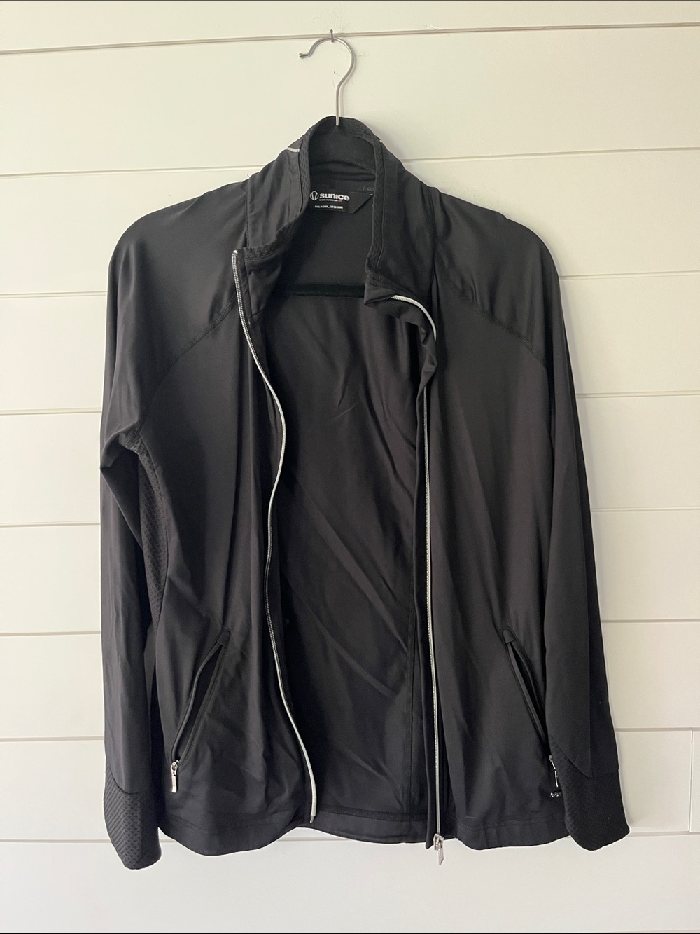Sunice Women's Black Lightweight Performance Jacket with Zip Pockets